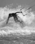 Kitesurfer im Wasser - Kite2Connect